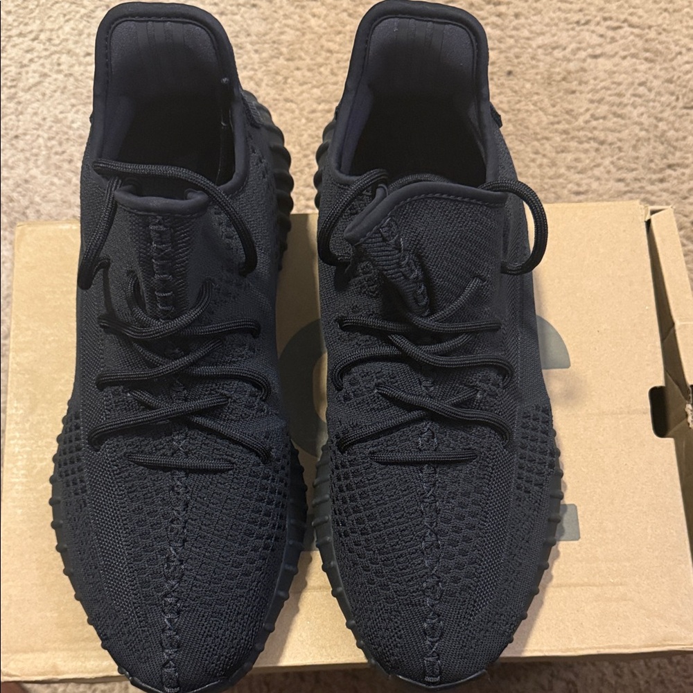 Yeezy Boost 350 V2 Onyx